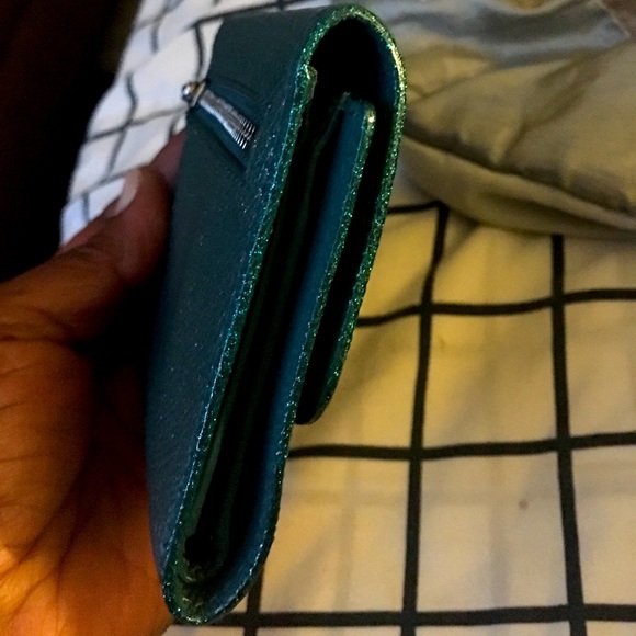 Like New! Coach Glitter Iridescent Bluish Green snap Compact Wallet - Picture 10 of 14